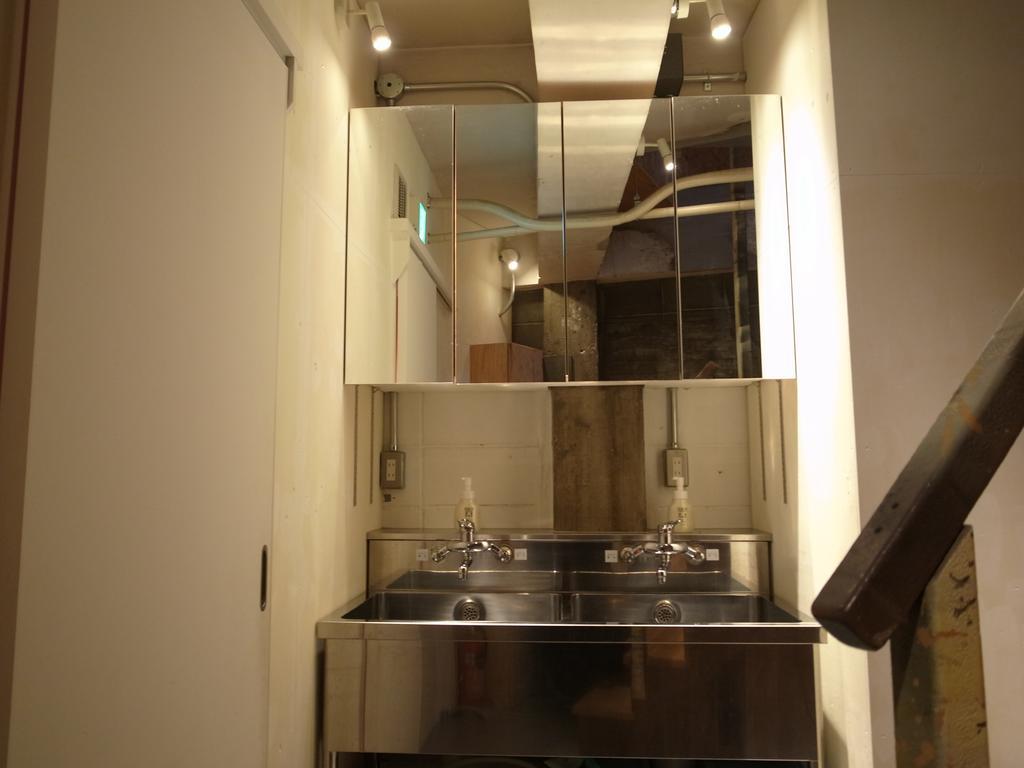 Kawaramachi Domitory Hotel Takamatsu Buitenkant foto