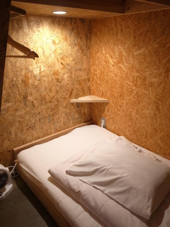 Kawaramachi Domitory Hotel Takamatsu Buitenkant foto